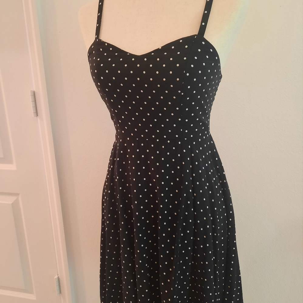 Black and white extra small Old navy polkadot dress🖤🤍👗
